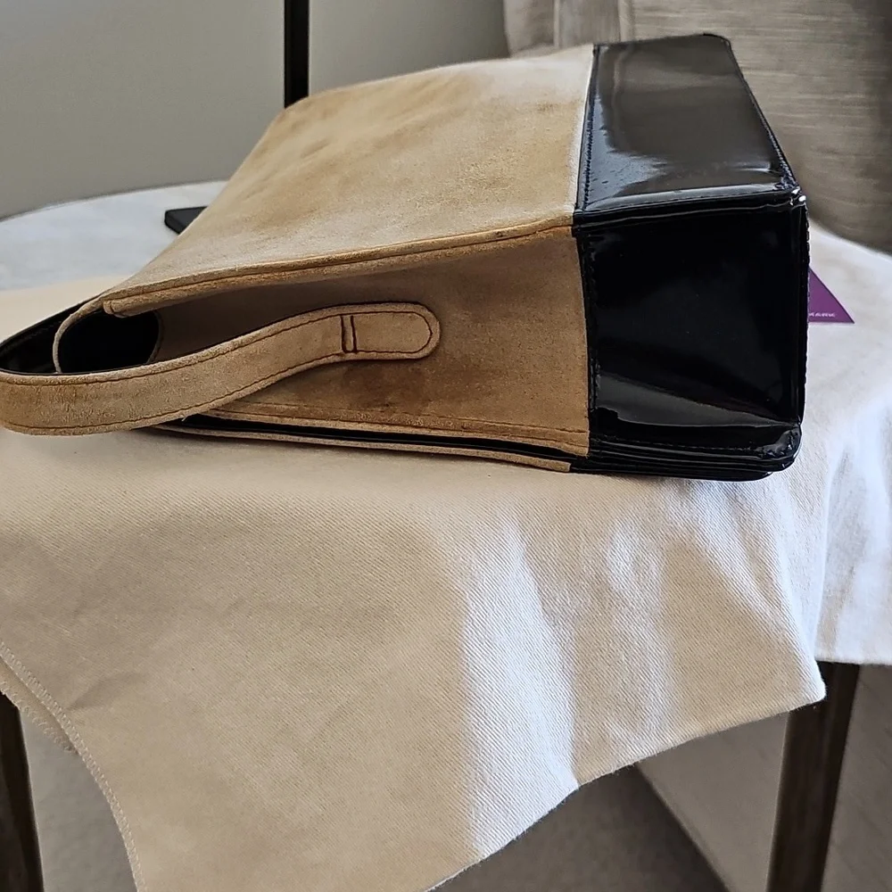 🌟CHANEL🌟 RARE AUTHENTIC Black Patent Leather Suede Flap Bag - Picture 8 of 14